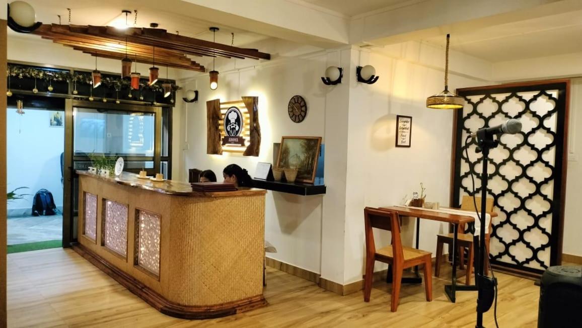 Aroma Inn 실롱 외부 사진