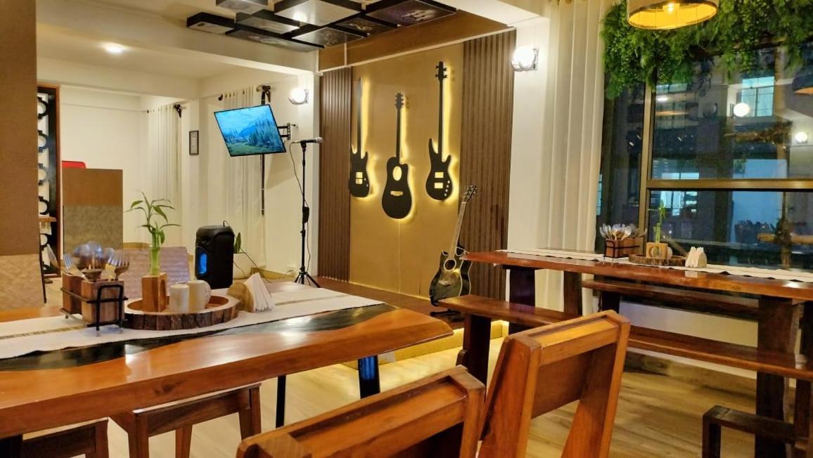 Aroma Inn 실롱 외부 사진