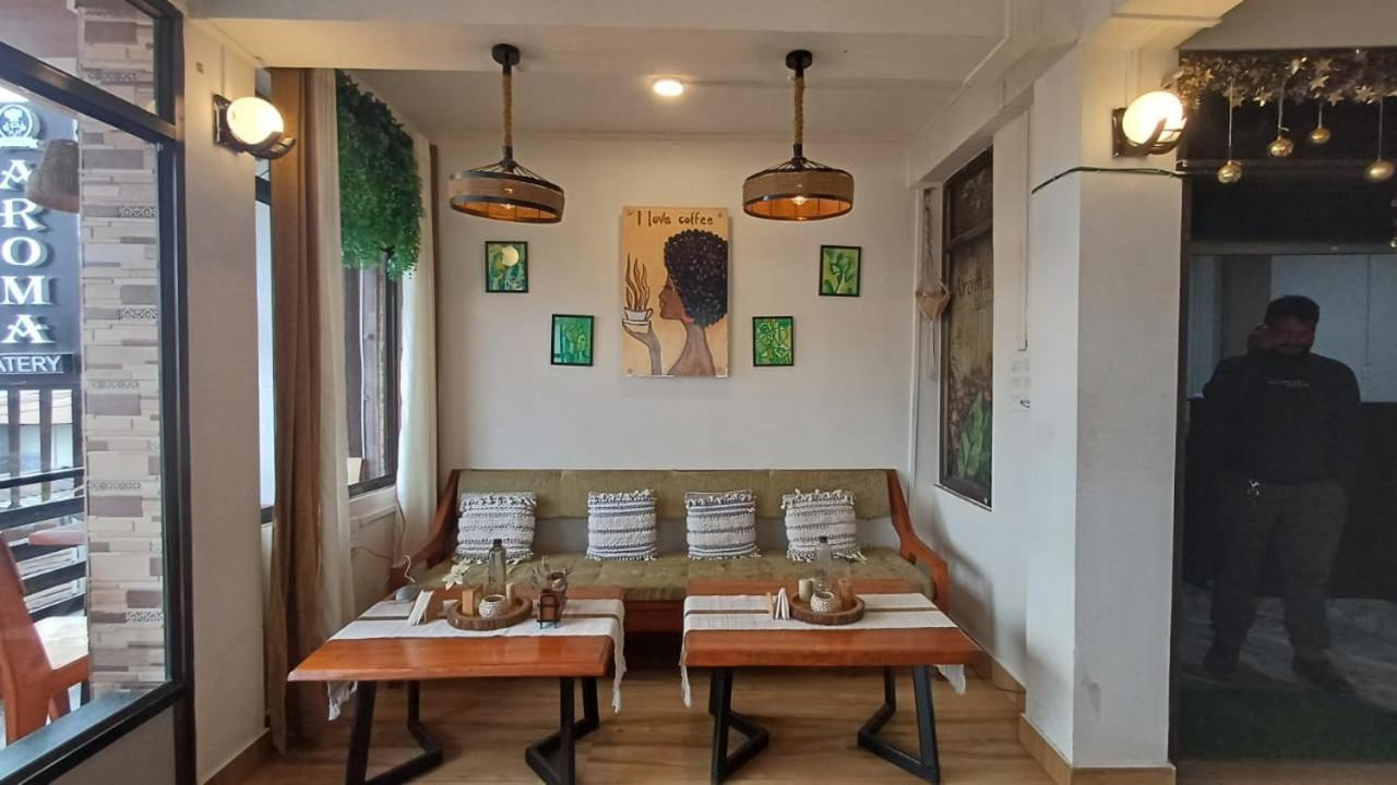 Aroma Inn 실롱 외부 사진