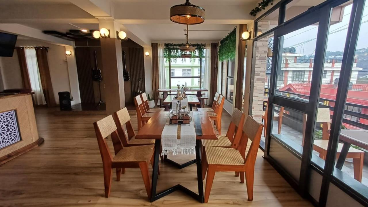 Aroma Inn 실롱 외부 사진
