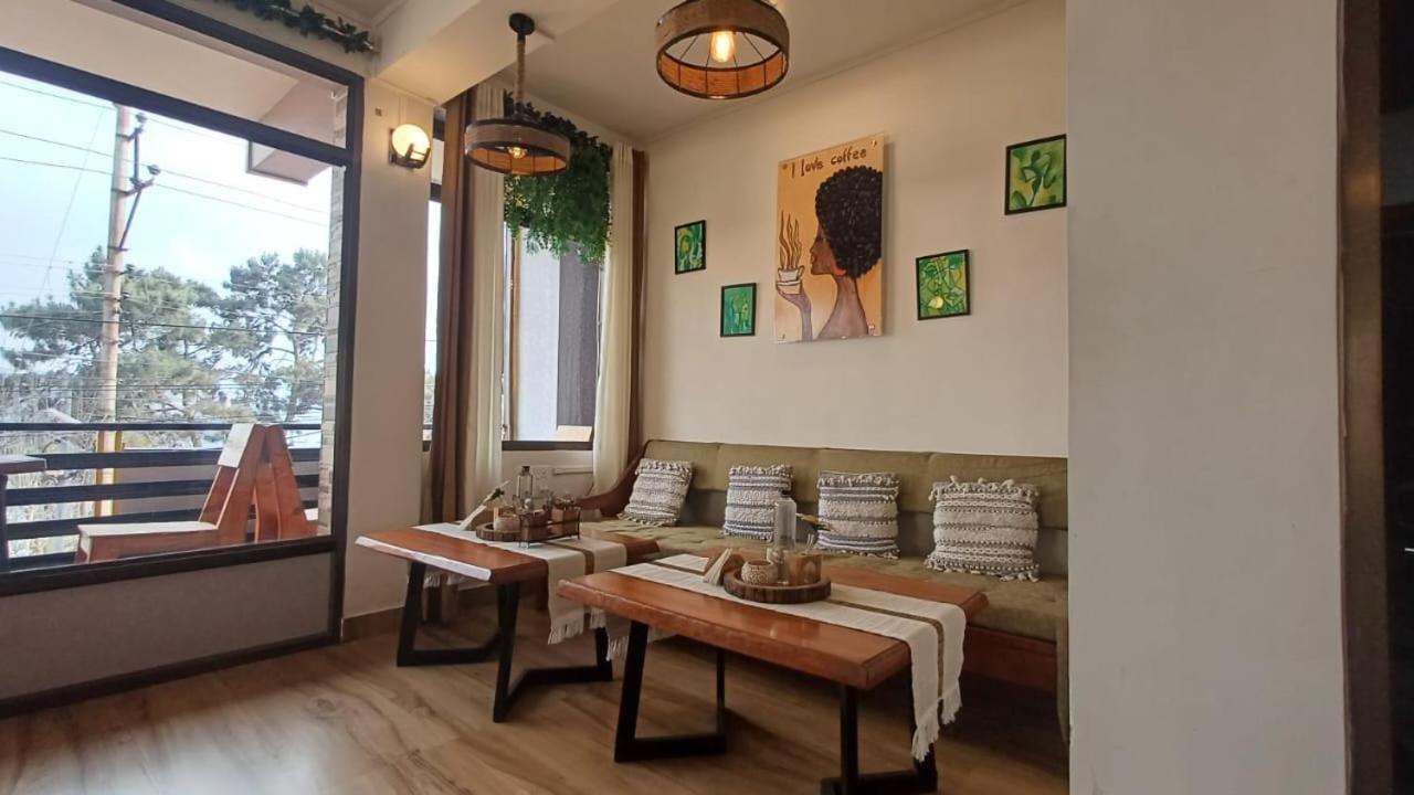 Aroma Inn 실롱 외부 사진