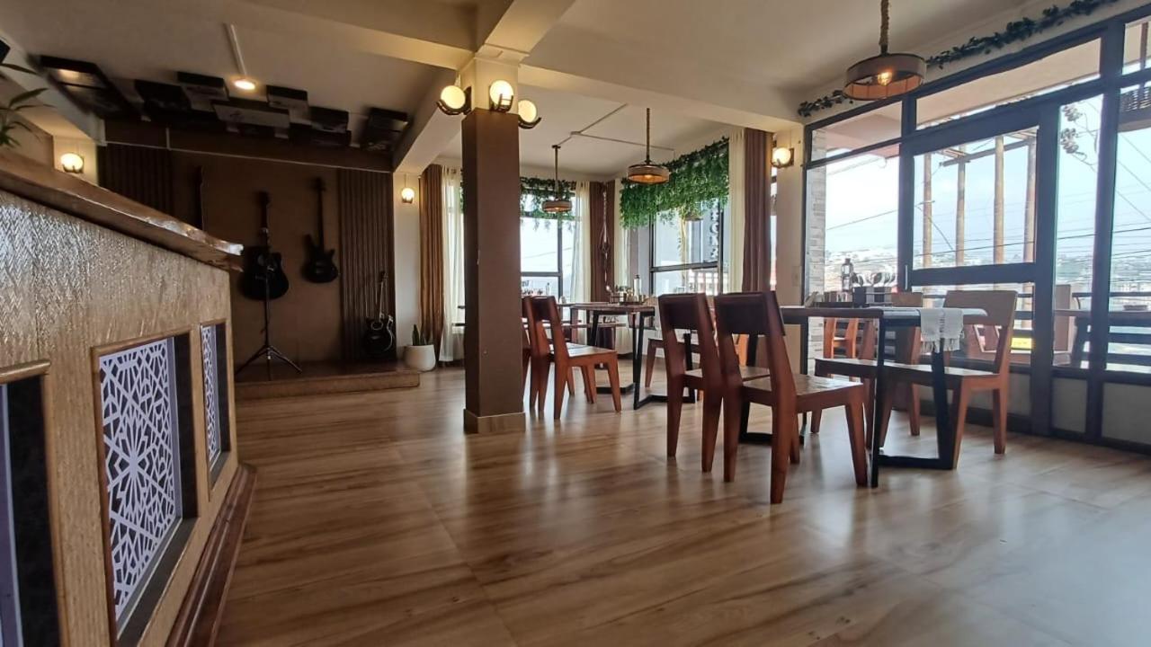 Aroma Inn 실롱 외부 사진