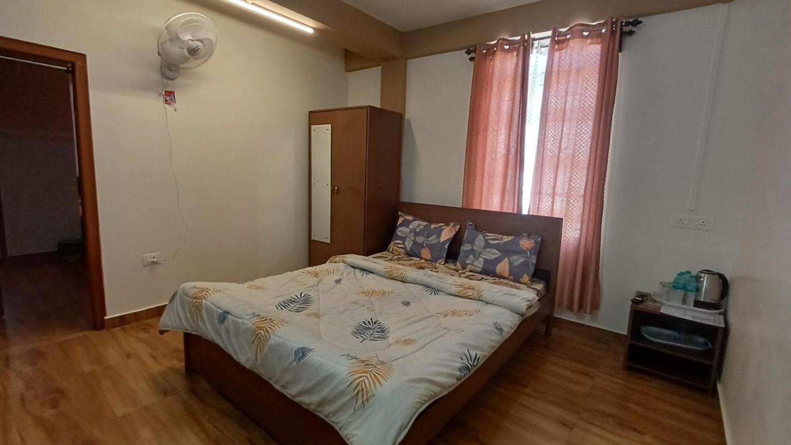 Aroma Inn 실롱 외부 사진
