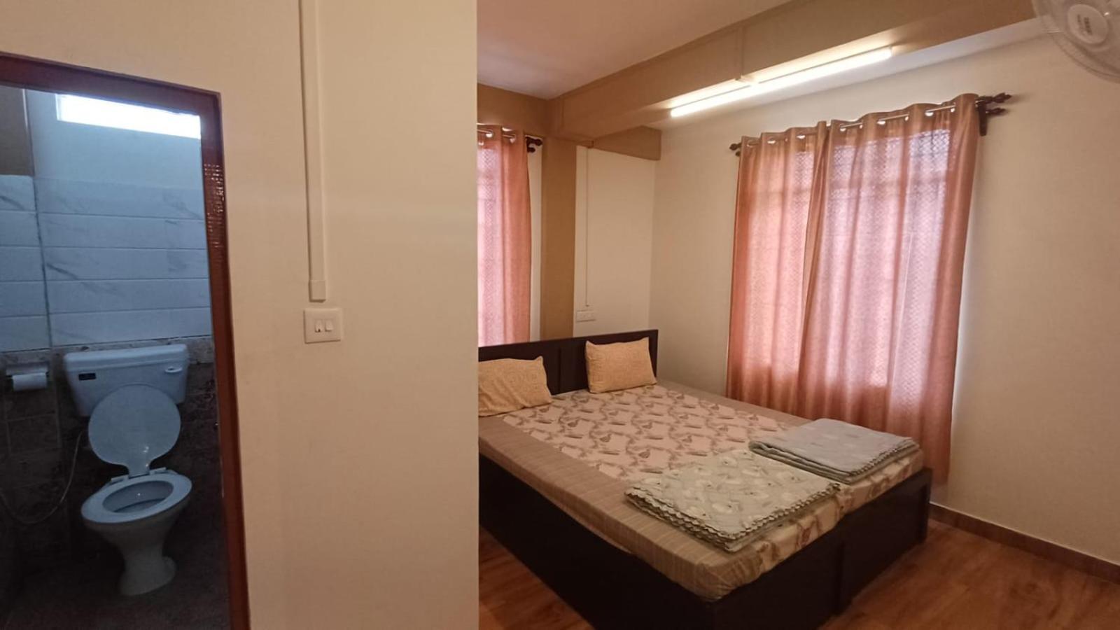 Aroma Inn 실롱 외부 사진