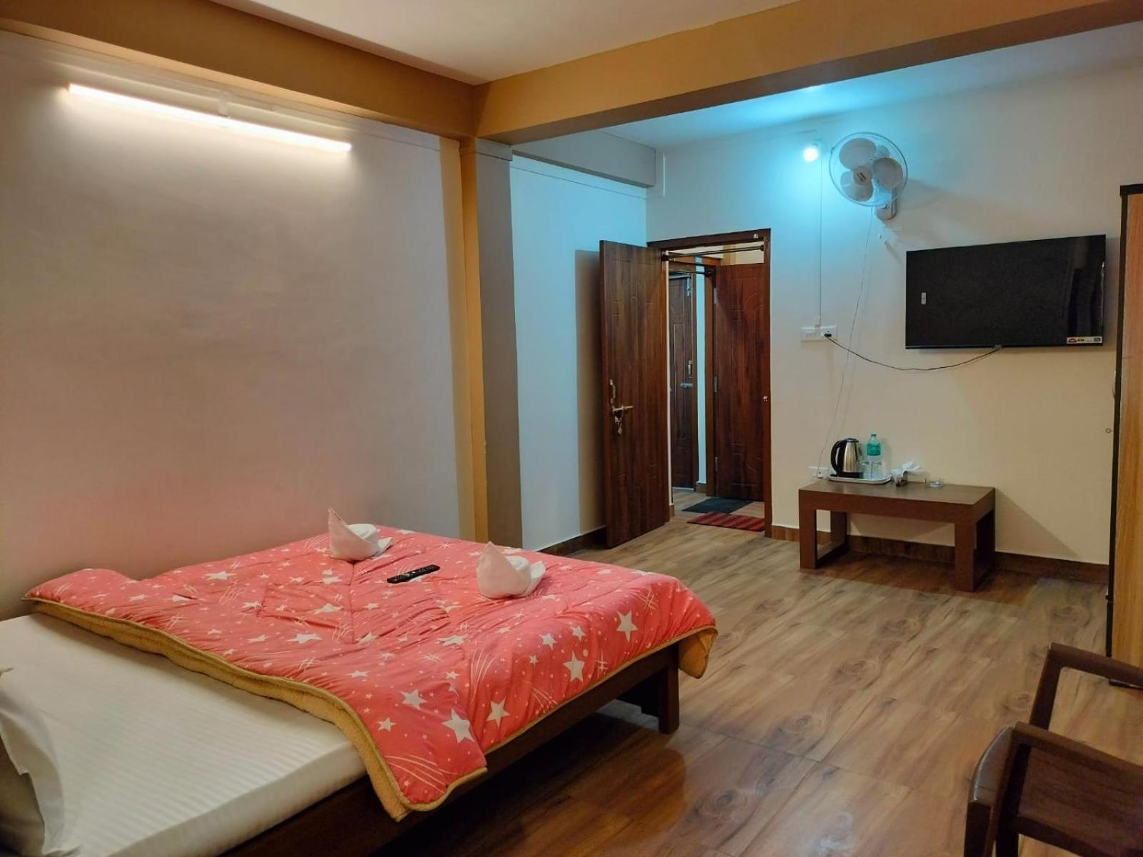 Aroma Inn 실롱 외부 사진